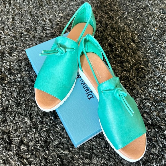 Django & Juliette - Melvin Flatform Sandals *NEVER WORN* - Picture 7 of 10